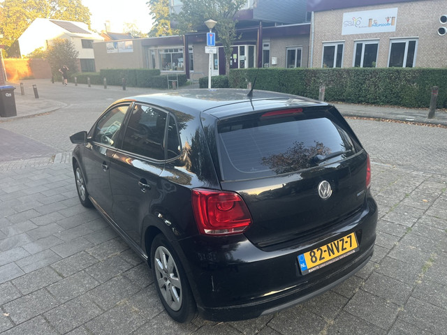Foto 10 van Volkswagen Polo 1.2 TDI Bleumotion Clima Bleutooth Navigatie