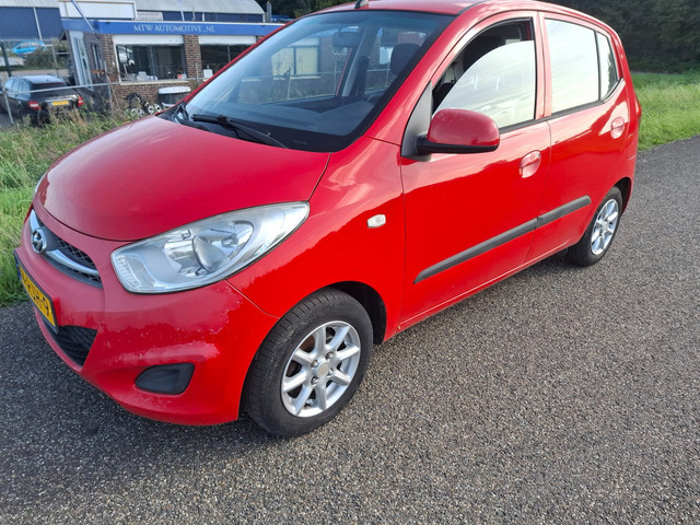 Foto 9 van Hyundai I10 1.1 i-Drive Cool Keering lek