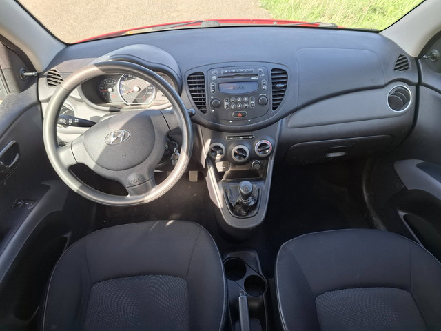 Foto 3 van Hyundai I10 1.1 i-Drive Cool Keering lek