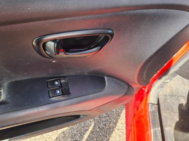 Foto 2 van Hyundai I10 1.1 i-Drive Cool Keering lek