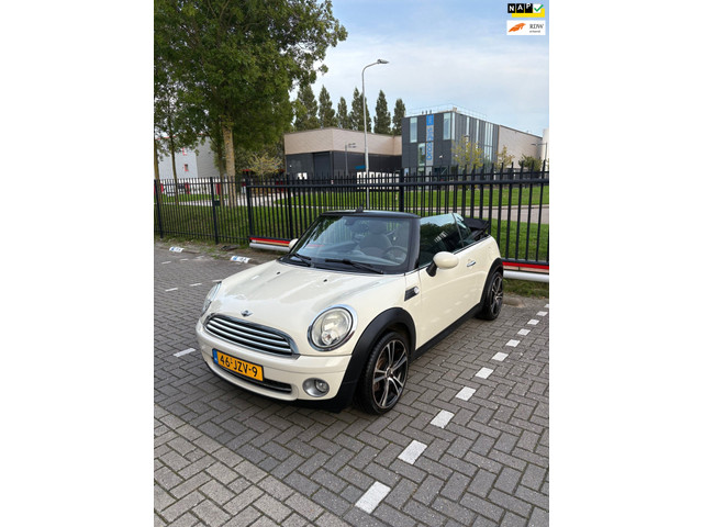 Mini Cabrio 1.6 Cooper Chili - Cabrio - Cruise - Airco