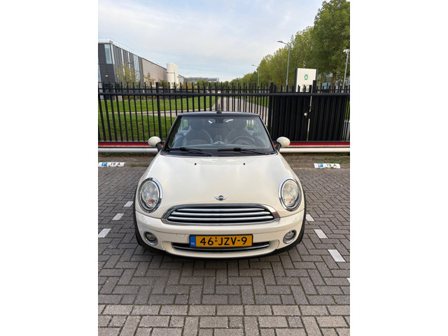 Foto 2 van Mini Cabrio 1.6 Cooper Chili - Cabrio - Cruise - Airco