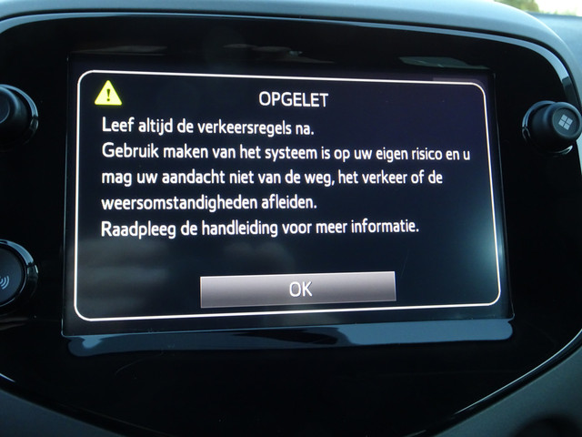 Foto 9 van Peugeot 108 1.0 e-VTi Active Airco, apple carplay, android auto, elektrische ramen, centrale vergren