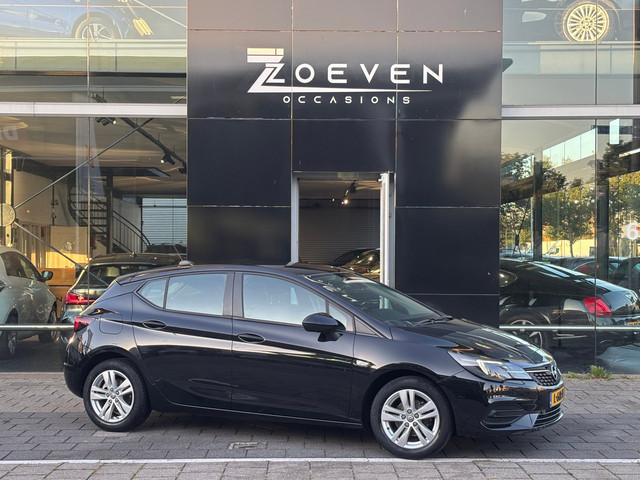 Foto 3 van Opel Astra 1.2 Edition