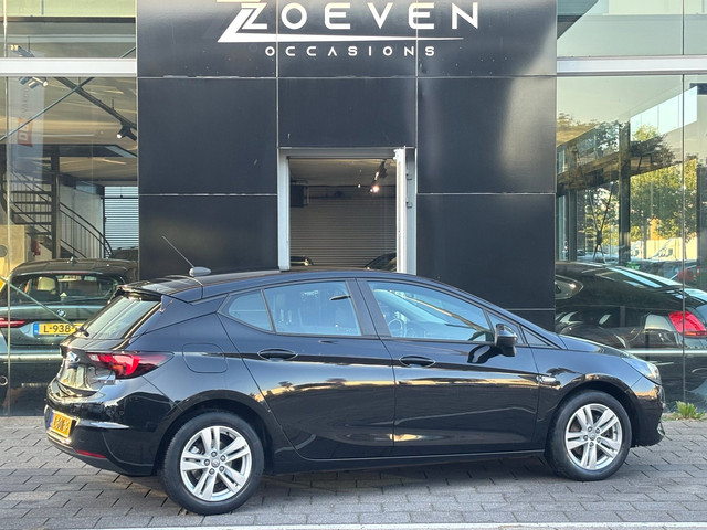Foto 6 van Opel Astra 1.2 Edition