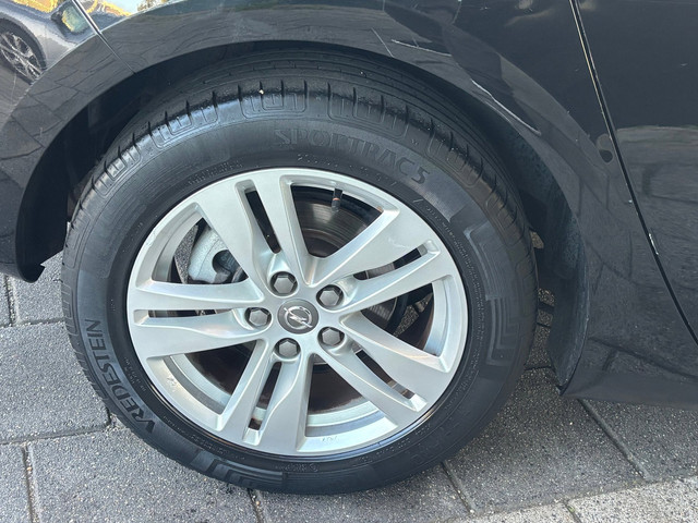 Foto 10 van Opel Astra 1.2 Edition