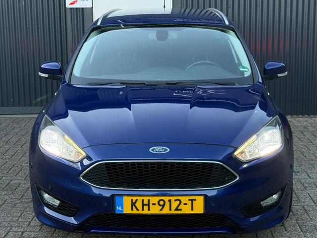 Foto 3 van Ford Focus Wagon 1.0 Titanium RIVISIE BLOK!!!ST-LINE!!AD-KLEPPEN!!