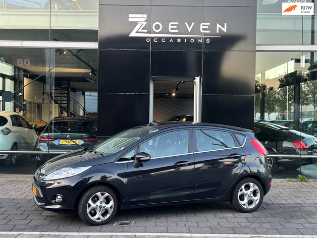 Foto 2 van Ford Fiesta 1.4 Titanium