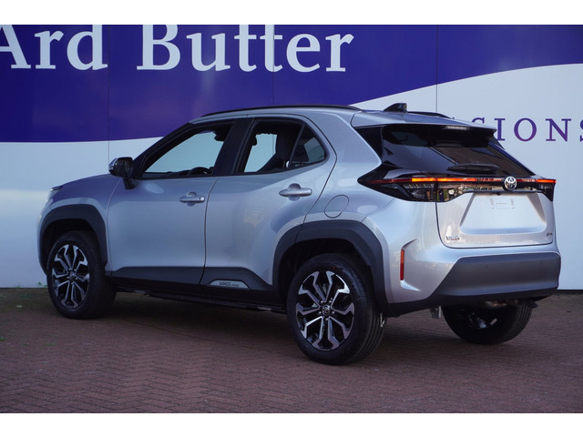 Foto 2 van Toyota Yaris Cross 1.5 Hybrid 130 Dynamic / Stoel&stuurverw. / Comfortpack / Safety- Pack / = INCL.