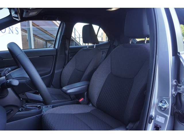 Foto 6 van Toyota Yaris Cross 1.5 Hybrid 130 Dynamic / Stoel&stuurverw. / Comfortpack / Safety- Pack / = INCL.