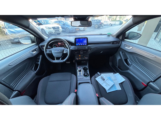 Ford Focus 182PK ST Line Buss AUTOMAAT | FULL LED | B&O | 18INCH | STOEL + STUURVERWARMING | CARPLAY