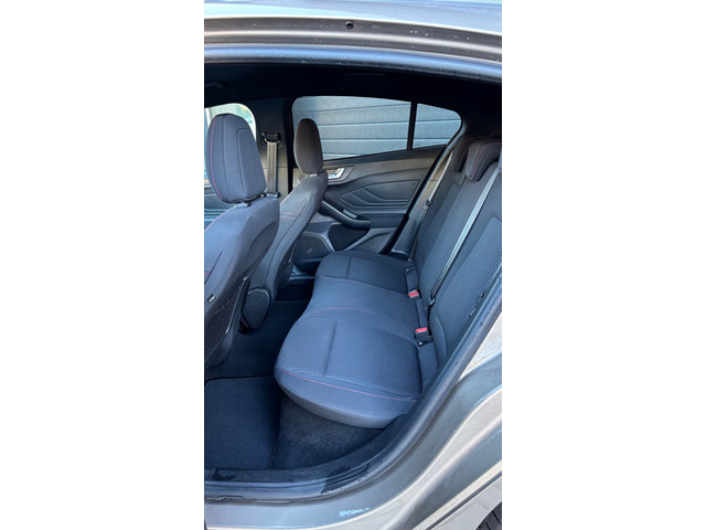 Foto 2 van Ford Focus 182PK ST Line Buss AUTOMAAT | FULL LED | B&O | 18INCH | STOEL + STUURVERWARMING | CARPLAY