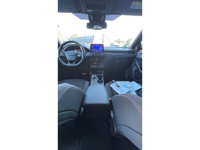 Foto 5 van Ford Focus 182PK ST Line Buss AUTOMAAT | FULL LED | B&O | 18INCH | STOEL + STUURVERWARMING | CARPLAY