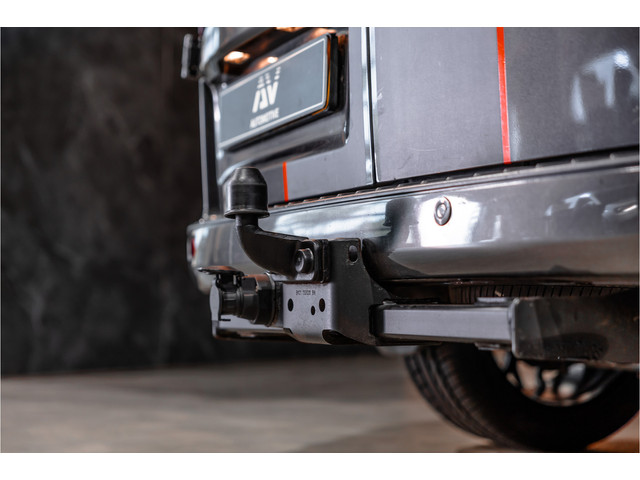 Foto 9 van Ford Transit Custom 300 2.0 TDCI 170 PK L2H1 Limited DC | ACC | Elek stoelen | Lederen bekleding | N