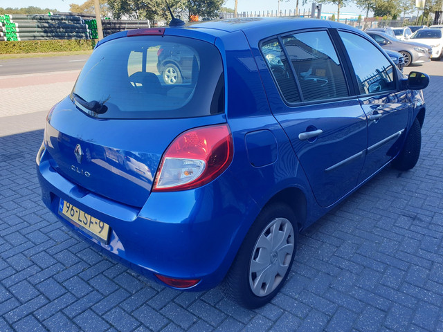 Foto 6 van Renault Clio 1.2 Sélection Business-Airco-Cruise- Navigatie-EL-Ramen