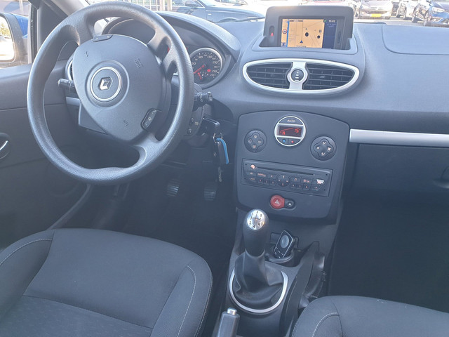 Foto 4 van Renault Clio 1.2 Sélection Business-Airco-Cruise- Navigatie-EL-Ramen