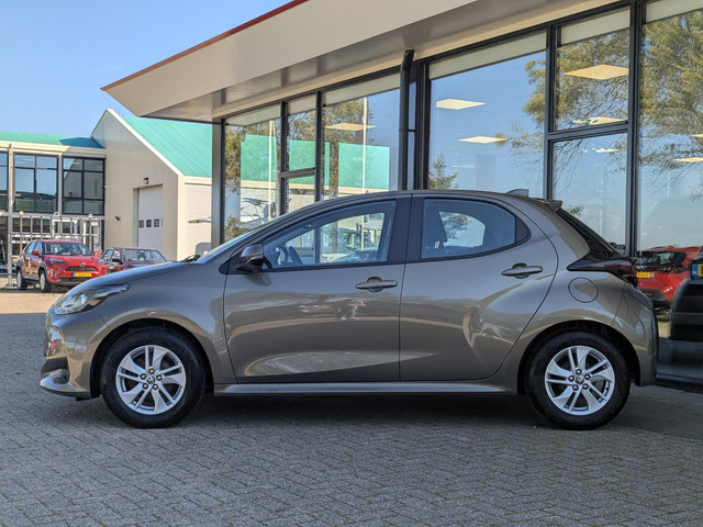 Foto 9 van Toyota Yaris 1.5 VVT-i Active | Afn. Trekhaak | Stoelverwarming | Airco | Camera | ACC