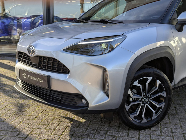 Foto 8 van Toyota Yaris Cross 1.5 Hybrid 115 Dynamic Plus | Stoel- stuurverwarming | Keyless | Camera | ACC | 1