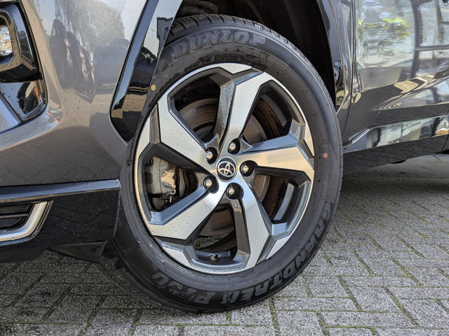 Foto 3 van Toyota RAV4 2.5 Plug-in Hybrid AWD Style | Stoel- stuurverwarming | Elek. kofferklep | Leer | ACC |