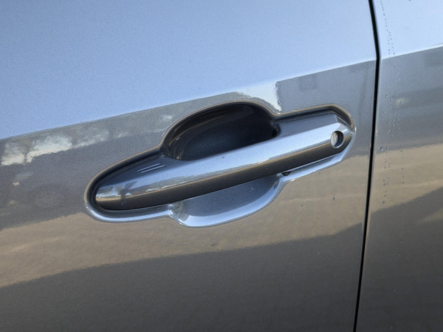 Foto 10 van Toyota RAV4 2.5 Plug-in Hybrid AWD Style | Stoel- stuurverwarming | Elek. kofferklep | Leer | ACC |