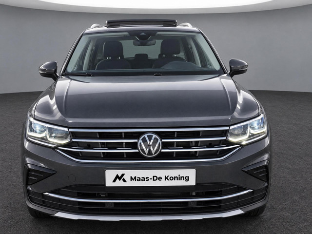 Foto 3 van Volkswagen Tiguan 1.4TSIeHybrid 180kW/245PK Elegance · Panoramadak · Camera + Parkeersensoren · Navi