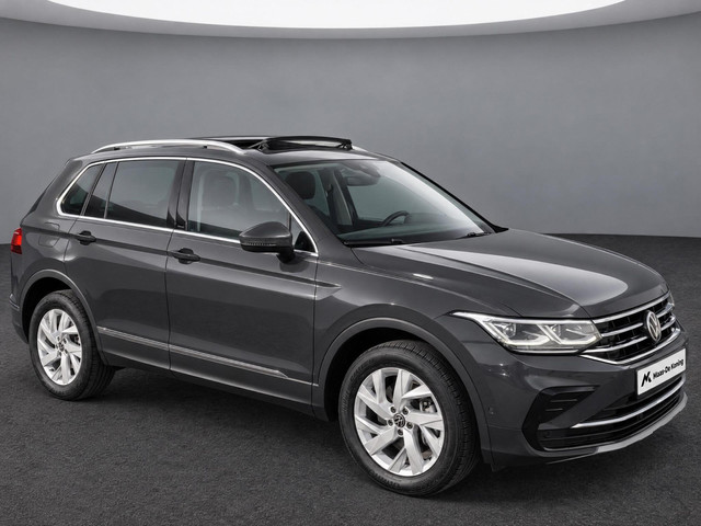 Foto 5 van Volkswagen Tiguan 1.4TSIeHybrid 180kW/245PK Elegance · Panoramadak · Camera + Parkeersensoren · Navi