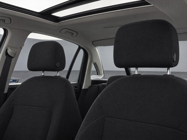 Volkswagen Tiguan 1.4TSIeHybrid 180kW/245PK Elegance · Panoramadak · Camera + Parkeersensoren · Navi