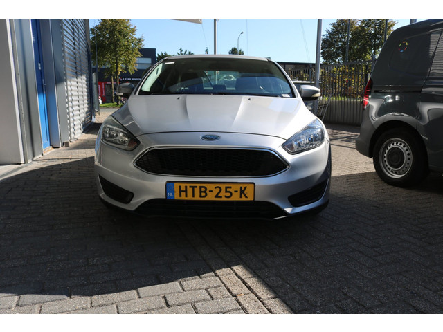 Foto 3 van Ford FOCUS 2.0 BENZINE *UNIEK IN NL*
