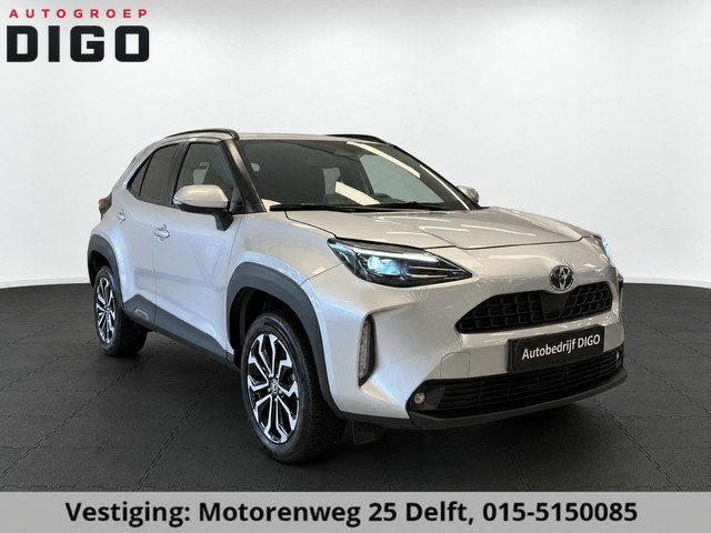 Foto 4 van Toyota Yaris Cross 1.5 HYBRID DYNAMIC SILVERLINE GARANTIE 2035 NAVIGATIE . STUUR EN STOEL VERWARMING