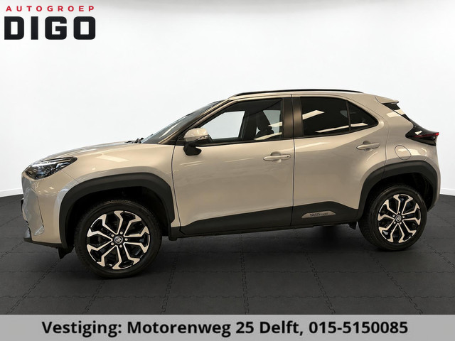 Foto 7 van Toyota Yaris Cross 1.5 HYBRID DYNAMIC SILVERLINE GARANTIE 2035 NAVIGATIE . STUUR EN STOEL VERWARMING