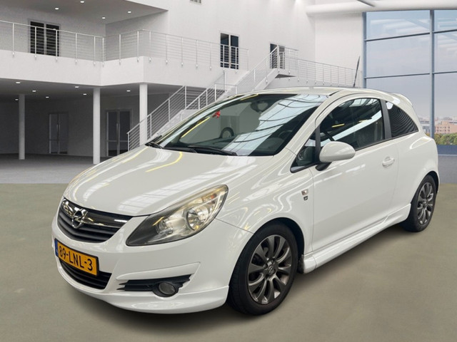 Foto 2 van Opel Corsa 1.4-16V '111' Edition/ VELGEN