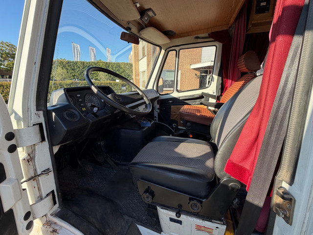 Foto 8 van Mercedes-Benz T1 207 Camper Tabbert 2 jaar apk