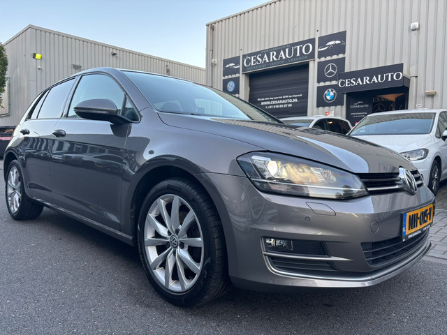 Foto 10 van Volkswagen Golf 1.4 TSI ACT Connected Series / 124 DKM / DEALER ONDERHOUDEN
