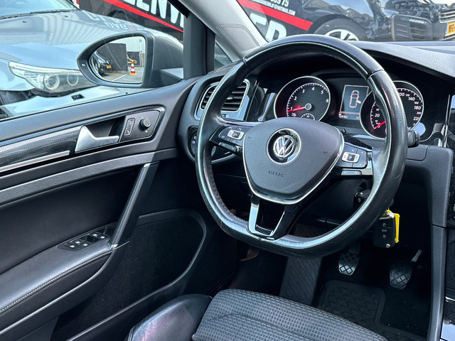 Foto 2 van Volkswagen Golf 1.4 TSI ACT Connected Series / 124 DKM / DEALER ONDERHOUDEN