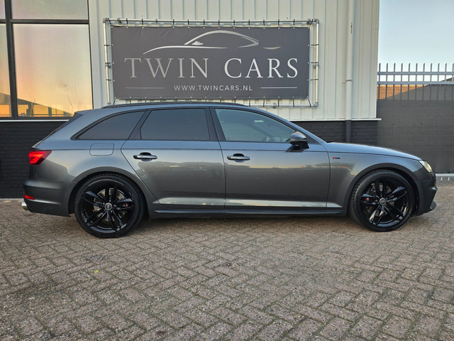 Foto 4 van Audi A4 Avant 2.0 TFSI quattro Sport S line black edition