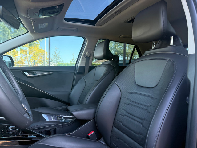 Foto 3 van Kia Niro 1.6 GDi Hybrid DynamicPlusLine - Automaat - Opendak - Leder - Org.NL
