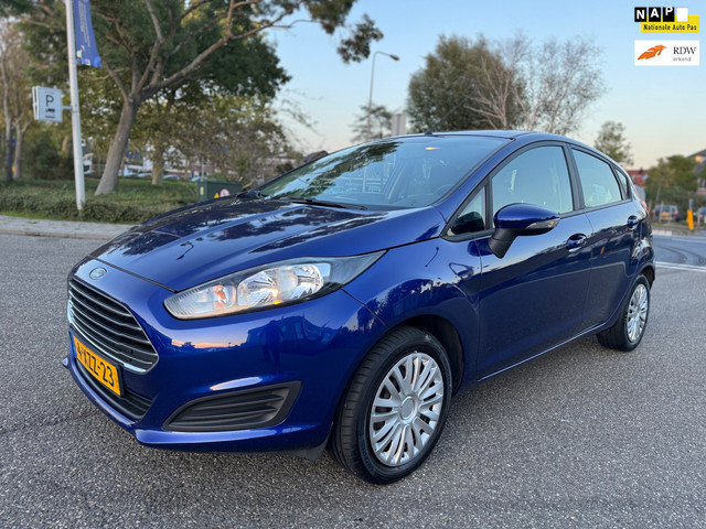 Foto 2 van Ford Fiesta 1.0 Style / distributie.riem.verv / airco / navi / elek.pakket / pdc / trekhaak / nap...