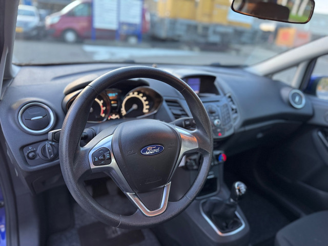 Foto 4 van Ford Fiesta 1.0 Style / distributie.riem.verv / airco / navi / elek.pakket / pdc / trekhaak / nap...