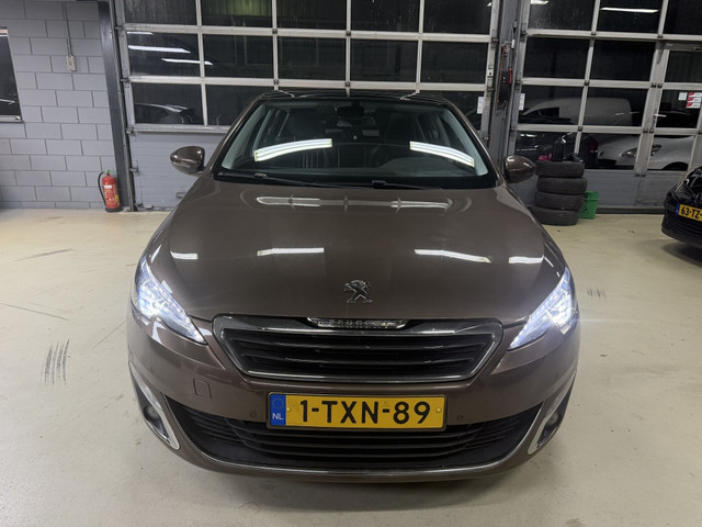 Foto 4 van Peugeot 308 1.6 HDI Allure Pano|Leer|Massage|Navi|Clima|Sensoren