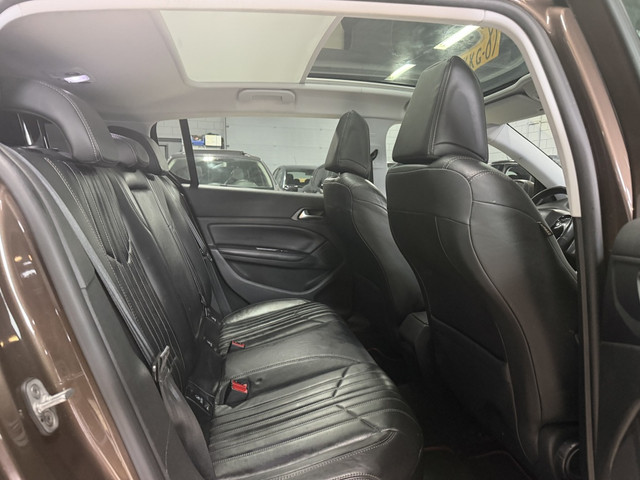 Foto 9 van Peugeot 308 1.6 HDI Allure Pano|Leer|Massage|Navi|Clima|Sensoren