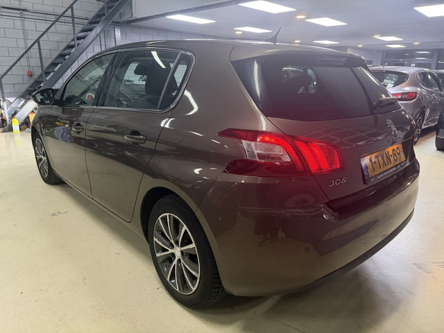 Foto 10 van Peugeot 308 1.6 HDI Allure Pano|Leer|Massage|Navi|Clima|Sensoren