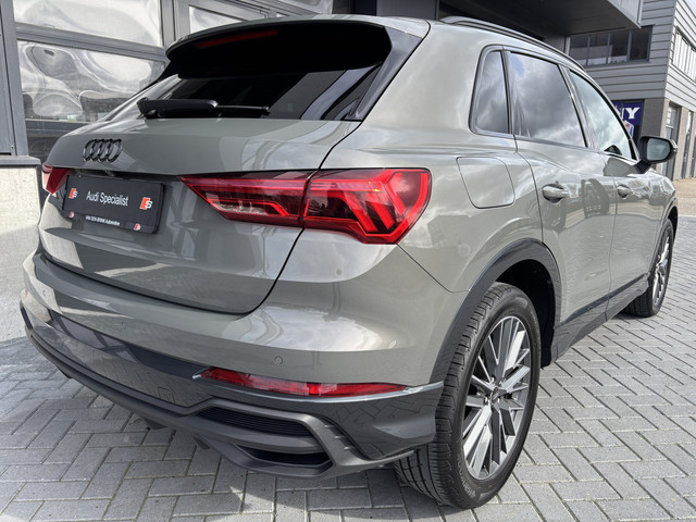 Foto 6 van Audi Q3 35 TFSI S-line Chronos grey (bj 2023, automaat)