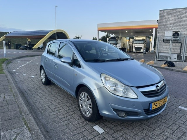 Foto 5 van Opel Corsa 1.2-16V Enjoy (bj 2008)