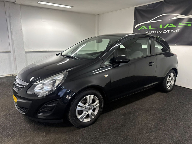 Foto 4 van Opel Corsa 1.2-16V Berlin - Trekhaak - Start/Stop - Airco - NAP - APK 2027