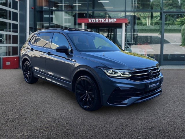 Foto 9 van VOLKSWAGEN TIGUAN 2.0 TSI 4M R-LINE 7P. LEDER/PANO-DAK/TREKHAAK/STAND-KACHEL/360CAMERA