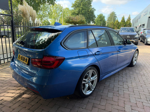 Foto 10 van BMW 3-serie Touring 318i M Sport Shadow|Aut|Dealer OH|NW APK|LED|Cruise|Clima|Leder|