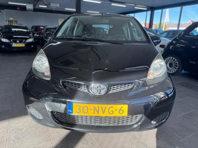 Foto 3 van Toyota Aygo 1.0-12V Comfort Navigator airco elektrische pakket
