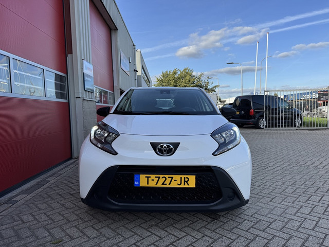 Foto 4 van Toyota Aygo X 1.0 VVT-i MT,Airco, Cruise controle, Lane Assist, 1e eigenaar, Boekjes aanwezig
