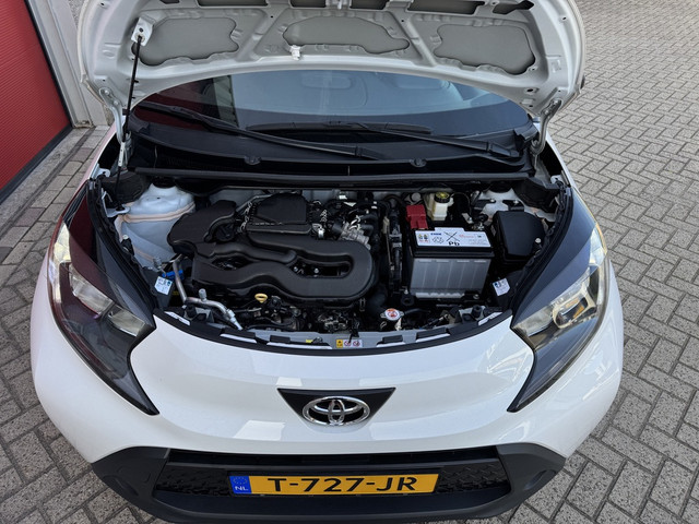 Foto 3 van Toyota Aygo X 1.0 VVT-i MT,Airco, Cruise controle, Lane Assist, 1e eigenaar, Boekjes aanwezig