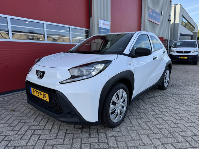 Foto 2 van Toyota Aygo X 1.0 VVT-i MT,Airco, Cruise controle, Lane Assist, 1e eigenaar, Boekjes aanwezig